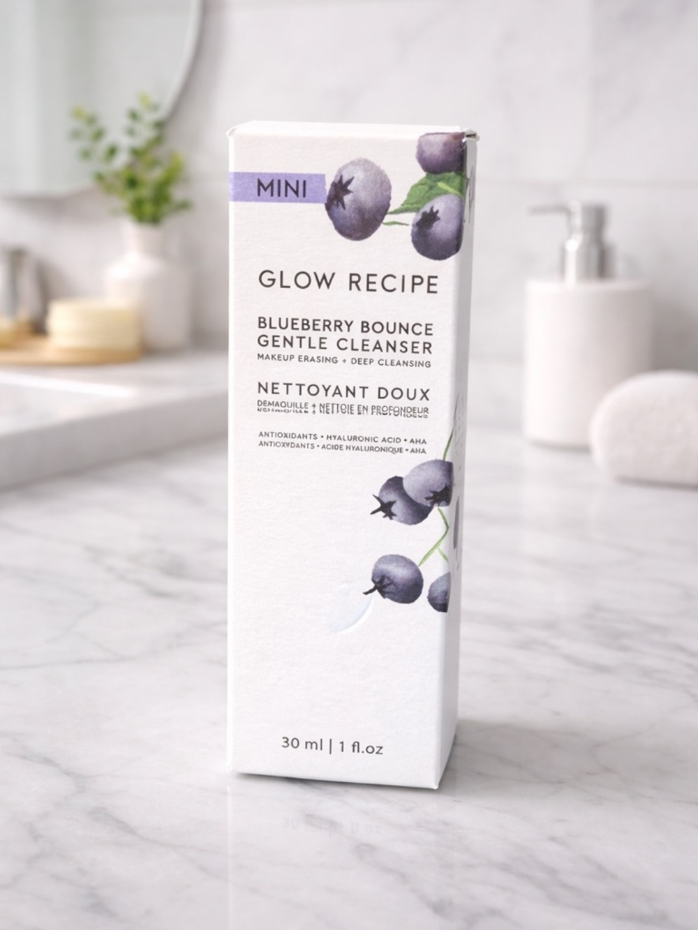 Glow Recipe - Blueberry Bounce Gentle Cleanser - Picture 2 of 6